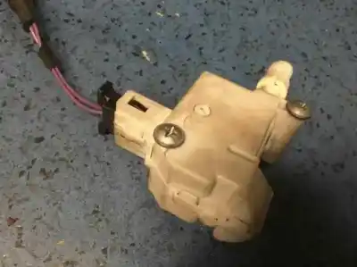 Peça sobressalente para automóvel em segunda mão motor de fechadura central mala por volkswagen golf vi (5k1) advance bluemotion referências oem iam 5k6810773a