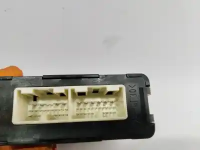 Peça sobressalente para automóvel em segunda mão módulo eletrônico por opel combo familiar referências oem iam 8953512011  