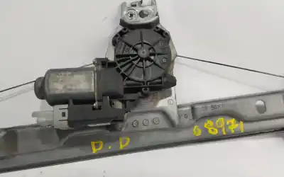 Peça sobressalente para automóvel em segunda mão elevador de vidros dianteiro direito por peugeot 207 99g referências oem iam 9681181880