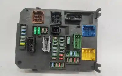 Second-hand car spare part fuse box unit for citroen c4 grand picasso exclusive oem iam references 980668798001  