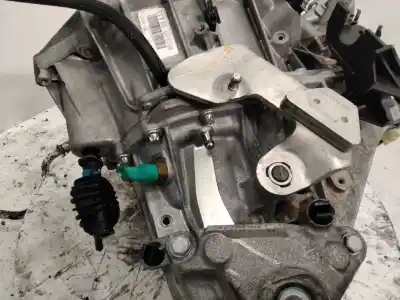 Pezzo di ricambio per auto di seconda mano riduttore per dacia duster ii comfort riferimenti oem iam tl4b075  