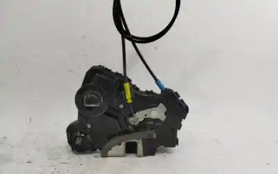 Second-hand car spare part left front door lock for toyota auris (e18) toyota auris oem iam references   
