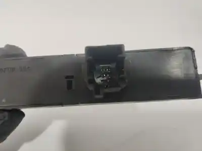 Peça sobressalente para automóvel em segunda mão BOTÃO / INTERRUPTOR ELEVADOR VIDRO DIANTEIRO ESQUERDO por BMW SERIE 3 COUPE (E46)  Referências OEM IAM 03120010  