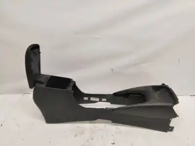 Pezzo di ricambio per auto di seconda mano bracciolo centrale per toyota corolla (e21) hybrid style 140 cv / 103 kw riferimenti oem iam 5881002061