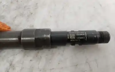 Recambio de automóvil de segunda mano de INYECTOR para FORD MONDEO BERLINA (GE) Ambiente (06.2003->) (D) 131 CV / 96 KW referencias OEM IAM 2C1Q9K546AB  
