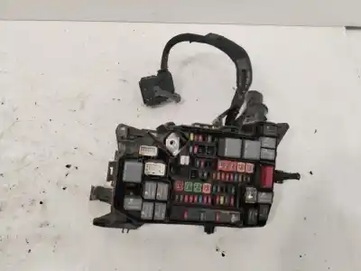 Second-hand car spare part fuse box unit for toyota auris hybrid active oem iam references   