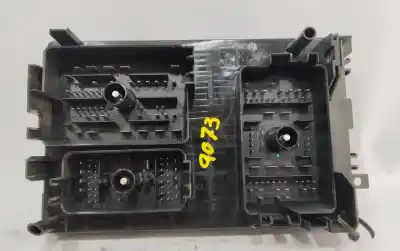 Автозапчасти б/у блок реле/предохранителей за opel astra j (p10) 1.7 cdti (68) ссылки oem iam  Автозапчасти б/у блок реле/предохранителей за opel astra j (p10) 1.7 cdti (68) ссылки oem iam