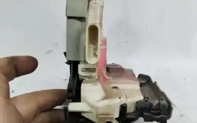 Peça sobressalente para automóvel em segunda mão fechadura da porta traseira esquerda por audi a1 sportback (8xa) attraction referências oem iam 8x0839015