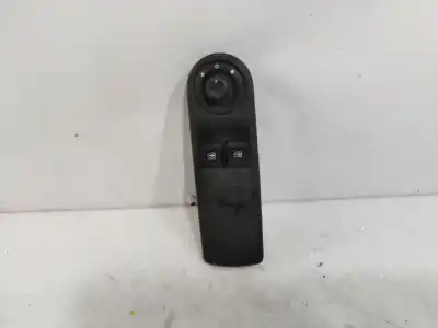 Автозапчасти б/у выключатель левого переднего окна за renault clio iv business 73 cv / 54 kw ссылки oem iam 809617511r