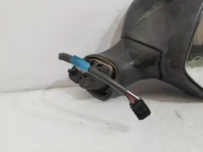 Автозапчасти б/у задний вид справа за renault clio iv business 73 cv / 54 kw ссылки oem iam 12853230