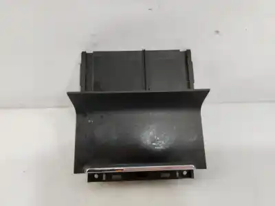 Автозапчастина б/у попільничка для skoda superb combi (3t5) ambition посилання на oem iam 3t0857962  