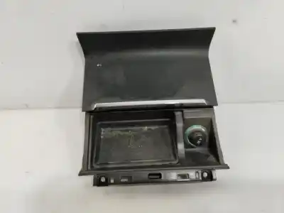 Автозапчастина б/у попільничка для skoda superb combi (3t5) ambition посилання на oem iam 3t0857962  