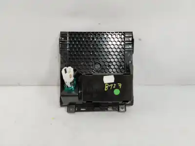 Автозапчастина б/у попільничка для skoda superb combi (3t5) ambition посилання на oem iam 3t0857962