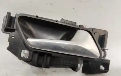 Peça sobressalente para automóvel em segunda mão Puxador Interior Dianteiro Direito por PEUGEOT 2008 (P1) (e-) Active 78 CV / 57 KW Referências OEM IAM 98201552VV  