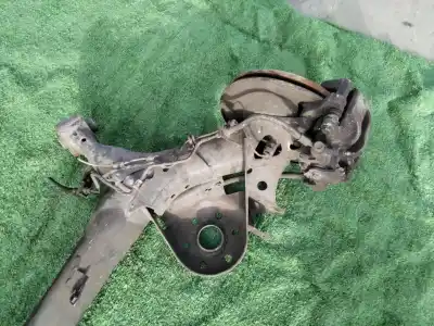 Second-hand car spare part rear axle for toyota auris (e18) active 90 cv / 66 kw oem iam references   