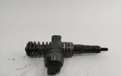 Автозапчастина б/у ИНЖЕКТОР для AUDI A4 BERLINA (8E)  Посилання на OEM IAM 038130073AR  
