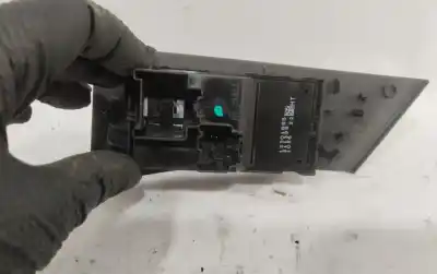 Peça sobressalente para automóvel em segunda mão botão / interruptor elevador vidro dianteiro direito por opel astra j (p10) 1.3 cdti (68) referências oem iam 13301886 Peça sobressalente para automóvel em segunda mão botão / interruptor elevador vidro dianteiro direito por opel astra j (p10) 1.3 cdti (68) referências oem iam 13301886