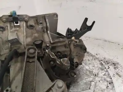 Автозапчастина б/у КОРОБКА ПЕРЕДАЧ для RENAULT CLIO III  Посилання на OEM IAM JH3176  