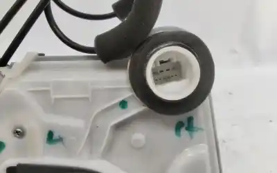 Second-hand car spare part FRONT RIGHT DOOR LOCK for TOYOTA COROLLA (E21)  OEM IAM references   