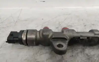 Pezzo di ricambio per auto di seconda mano rampa iniettori per opel corsa d ´´111 years´´ riferimenti oem iam 55573331  