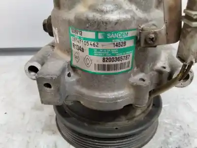 Peça sobressalente para automóvel em segunda mão compressor de ar condicionado a/a a/c por renault clio iii pack authentique referências oem iam 8200365787  