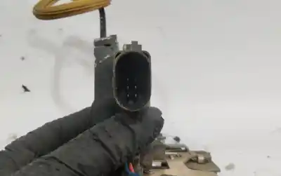 Автозапчастина б/у замок передніх дверей лівий для seat leon (1m1) last edition посилання на oem iam 3b18g7015a  