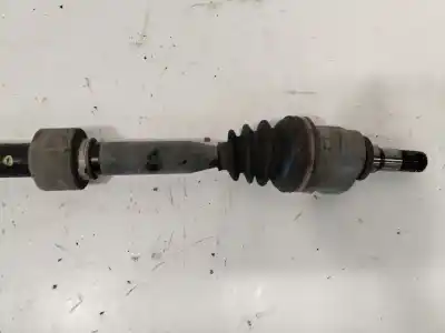 Peça sobressalente para automóvel em segunda mão transmissão dianteira direita por toyota auris active referências oem iam 