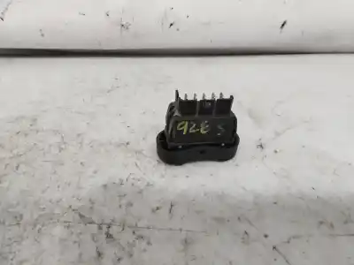Pezzo di ricambio per auto di seconda mano interruttore alzacristalli anteriore destro per dacia sandero stepway essential riferimenti oem iam 