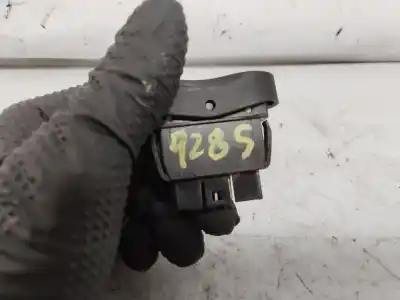 Pezzo di ricambio per auto di seconda mano interruttore alzacristalli anteriore sinistro per dacia sandero stepway essential riferimenti oem iam 