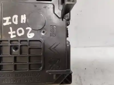 Pezzo di ricambio per auto di seconda mano SCATOLA RELÈ/FUSIBILI per PEUGEOT 307 BREAK/SW (S2)  Riferimenti OEM IAM 9667199780  