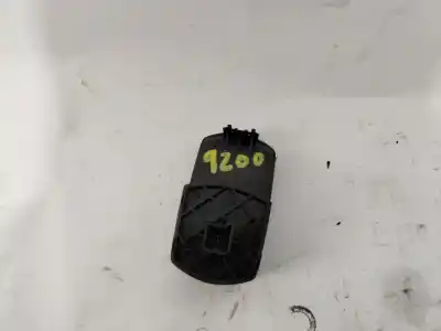 Pièce détachée automobile d'occasion commande de lève vitre avant droit pour opel corsa d catch me références oem iam 315625731  