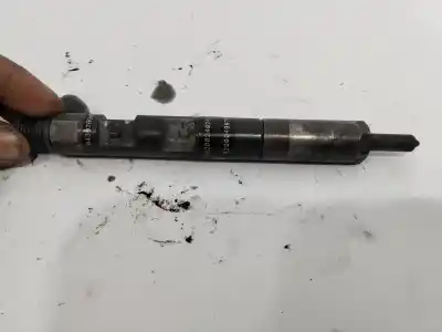 Pezzo di ricambio per auto di seconda mano iniettore per renault kangoo i (f/kc0) authentique 65 cv / 48 kw riferimenti oem iam 8200240244  