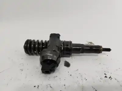 Автозапчастина б/у инжектор для VOLKSWAGEN PASSAT BERLINA (3B2) Comfortline Посилання на OEM IAM 038130073AH  