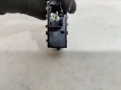 Second-hand car spare part switch for citroen berlingo shine m 131 cv / 96 kw oem iam references 98110413zd  