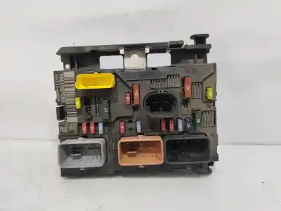 Автозапчасти б/у блок реле/предохранителей за peugeot 307 break/sw (s2) d-sign 109 cv / 80 kw ссылки oem iam 9661087080  