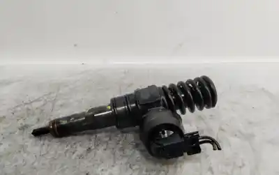 Second-hand car spare part INJECTOR for SEAT LEON (1P1)  OEM IAM references 038130073BN  