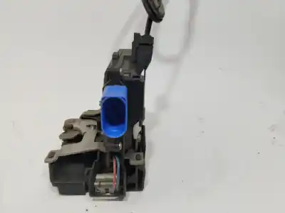 Second-hand car spare part front right door lock for volkswagen caddy ka/kb (2k) furg. 105 cv / 77 kw oem iam references 3d1837016   Second-hand car spare part front right door lock for volkswagen caddy ka/kb (2k) furg. 105 cv / 77 kw oem iam references 3d1837016