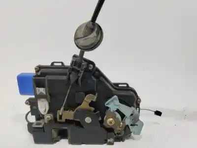 Second-hand car spare part front right door lock for volkswagen caddy ka/kb (2k) furg. 105 cv / 77 kw oem iam references 3d1837016   Second-hand car spare part front right door lock for volkswagen caddy ka/kb (2k) furg. 105 cv / 77 kw oem iam references 3d1837016