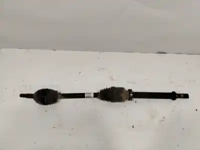 Peça sobressalente para automóvel em segunda mão transmissão dianteira direita por renault clio iii rip curl referências oem iam 8200499586 Peça sobressalente para automóvel em segunda mão transmissão dianteira direita por renault clio iii rip curl referências oem iam 8200499586