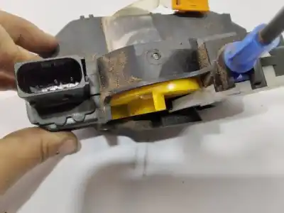 Second-hand car spare part left front door lock for opel mokka color edition oem iam references 13579522  