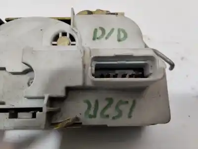 Recambio de automóvil de segunda mano de CERRADURA PUERTA DELANTERA DERECHA para PEUGEOT 307 (S1) XR Clim Plus referencias OEM IAM 9135N4  
