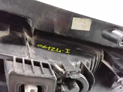 Second-hand car spare part left tailgate light for renault scenic iii expression oem iam references 265558940r  