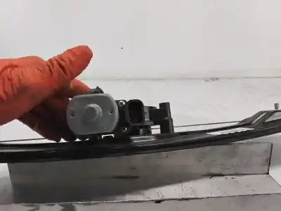 Peça sobressalente para automóvel em segunda mão elevador de vidros dianteira esquerda por lancia ypsilon (402) silver referências oem iam 37308000  51974580