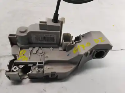 Second-hand car spare part left front door lock for lancia ypsilon (402) silver oem iam references 51926049  