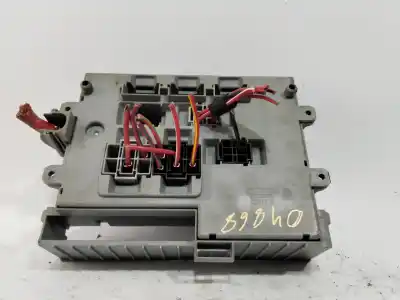 Pezzo di ricambio per auto di seconda mano scatola relè/fusibili per bmw serie 3 berlina (e90) 318d riferimenti oem iam 690662106