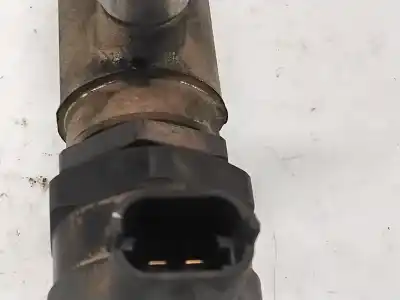 Peça sobressalente para automóvel em segunda mão RÉGUA / RAMPA DE INJETORES por KIA CERATO I FASTBACK (LD)  Referências OEM IAM 0445214111  