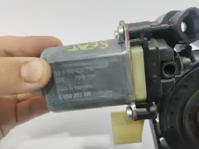 Second-hand car spare part RIGHT FRONT WINDOW MOTOR for SEAT ATECA (KH7)  OEM IAM references E850202100  