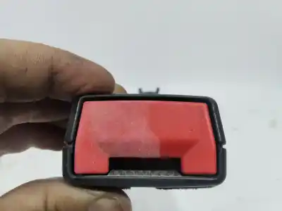 Recambio de automóvil de segunda mano de ENGANCHE CINTURON DELANTERO IZQUIERDO para OPEL COMBO FURGONETA/MONOVOLUMEN (K9) 1.6 D referencias OEM IAM 9816315477  