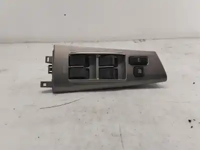 Second-hand car spare part left front power window switch for toyota corolla (e12) 2.0 d-4d linea luna berlina oem iam references 84802-02251  