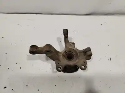 Second-hand car spare part front right knuckle for renault clio iii authentique 65 cv / 48 kw oem iam references   